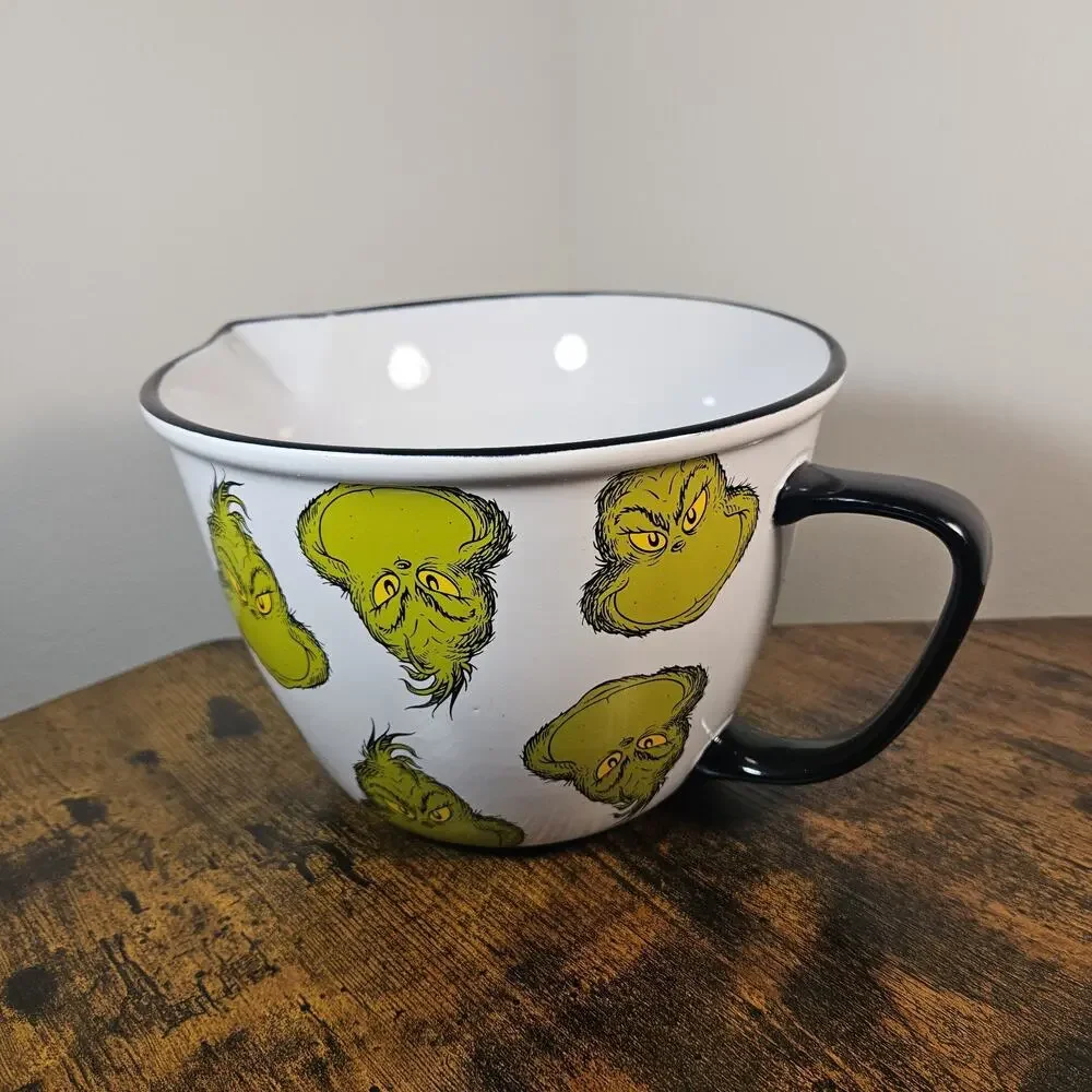 The Grinch 10 Cup Ceramic Christmas Batter Mixing Bowl Spout Handle Dr Seuss